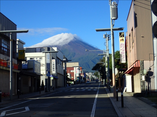 富士五湖・富士吉田に魅せられ、若者が来社